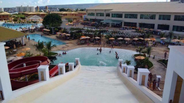 Lacqua Di Roma Com Piscina De Ondas Jr Caldas Novas